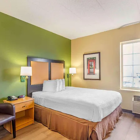 Extended Stay America Select Suites - Chicago - Lombard - Oakbrook Oakbrook Terrace Exterior foto