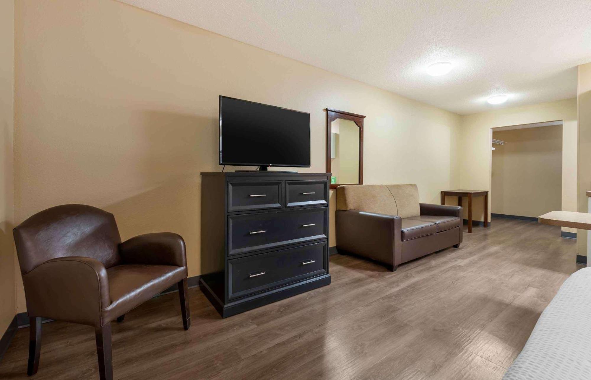 Extended America Select - Chicago - Lombard - Oakbrook 2*